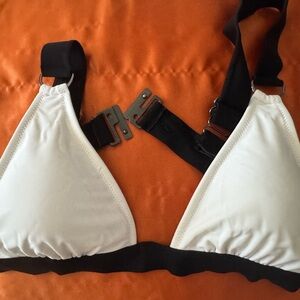 ⭐️ HOST PICK ⭐️ Candy Pants Bikini Top